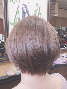 ココ(CO_CO) 耳かけ可　小顔　ショートボブ