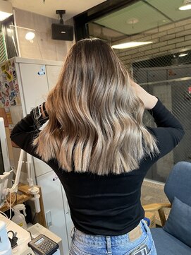 ラフ(LAFF) #黒髪#ボブルフ#ネビージュ#小顔#ワンレン