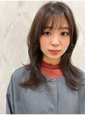 大人可愛いセミロングスタイル