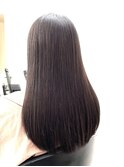 ミディアムヘア斜めバンググレージュカラーシルキーベージュ