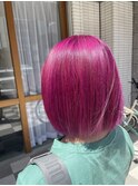 ビビットピンク