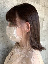 《*コントラスト低めのインナーカラー*》髪馴染みのいいグレーインナーカラー[神埼/鳥栖/ダブルカラー]