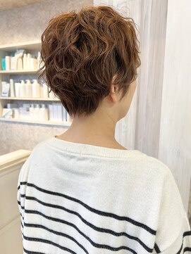 キャアリー(Caary) 福山Caary立体感ウェーブパーマハンサムベリーショート20代30代