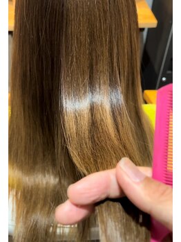アーティス ココ(Artice.cocco)の写真/髪のダメージを受けた髪には、トリートメントでケアを！ダメージヘアを改善し、理想の美を叶える☆
