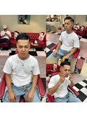 -80's American barber shop
