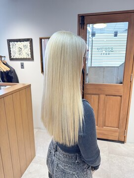 エイトデイズ 三宮駅前店(EIGHT days) blond