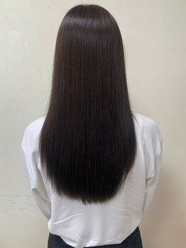 ヘアライム(hair LAIMU)の写真/【指通り、感動レベル】こだわりの厳選極上トリートメントを使った本格ケアで思わず触れたくなるツヤ髪に。