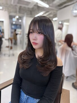 ハピネス 梅田茶屋町店(HAPPINESS) ミディアムレイヤー 韓国風巻き オルチャンレイヤー 艶髪