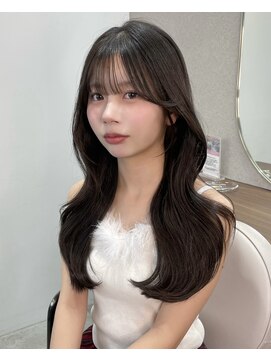 ボタン ハカタ(VOTAN hakata) 赤みのないブラウンカラー×レイヤーカット