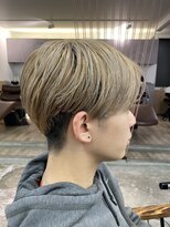 エルマノ 仙川(L mano) 〈k9〉メンズパーマブリーチフェードツーブロックスパイラル