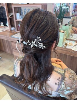 アンティ ブランシェ(an-t BRANCHE) ハーフアップ