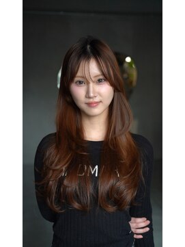 レノラ 本町(LENORA) デジタルパーマフェミニンフェザーパーマミディアム小顔カット