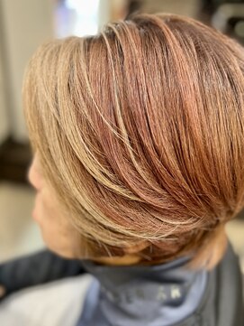 ヘアーサロンエー 美容師研究所(Hair Salon A 美容師研究所) 前髪デザインカラー