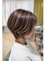 セレスト 横浜石川町店(CELESTE)&nbsp;ショートボブ × 白髪ぼかし