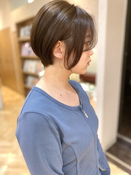オーセンヘア(AUTHEN.HAIR) 大人丸みショート×顔周りレイヤー【仙台】