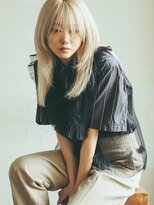 バーノン(VERNON)&nbsp;WHITE SEMILONGwearingFUMIKA_UCHIDA【VERNON】058-262-3611