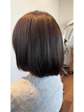エスト(est.) 収まりボブ×ケラチントリートメント　20代30代40代50代