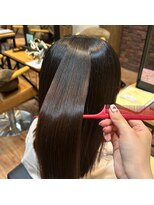 シキオリ(SHIKIORI)&nbsp;光がきれいに反射する艶髪に◎