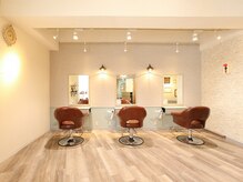 アリアンナ ヘアー ラグーン(Arianna Hair Lagoon)