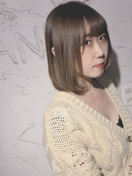 ナナカバイミーツハンド(nana.ca by meetsHAND) 愛され内巻きボブ × ハイトーンベージュ