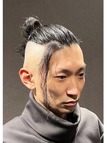 ビーダンディー(Bee dandy)&nbsp;ドラケンマンバン ツイスパ ツーブロック スキンフェードカット