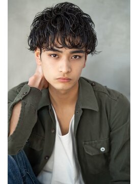 ケアリー 成増(Carelly) ツイストパーマ七三オールバックマッシュウルフスリークショート