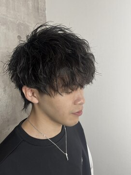 ビスポーク(BESPOKE) ツイスパ束間色気パーマ