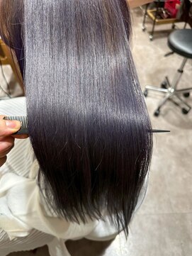 メルク ユニ(merc.uni) ツヤ髪スタイル/サラ艶ストレート/ロングヘア/縮毛矯正/大人女子