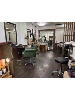 オシャレ上級者も満足出来るカット技！駅から近いのでお仕事帰りのリフレッシュに来店しやすい♪