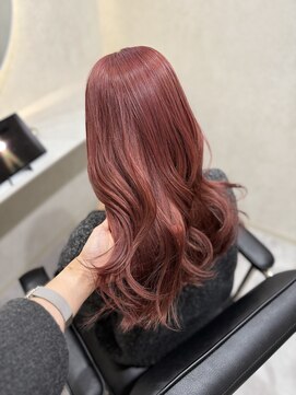 ホワイト(WHITE) ブリーチ毛もトリートメント艶髪へ〇