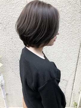 ルアナ(Luana) 【ショート】ゆるく流れるグラデーションボブ