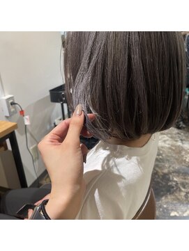 ニール(Neale.) グレージュ