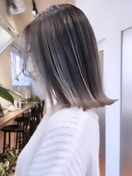 サイン 表参道(SIGN) バレイヤージュハイライトグラデーションカラー白髪ぼかし