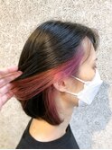 インナー・イヤリングカラー ショートボブ