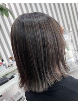 レヴェリー(REVERIE) #バレイヤージュ#ハイライト#ベージュ