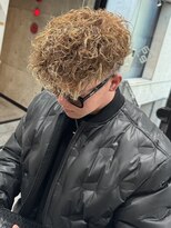 イーラ(era)&nbsp;スペインカールメッシュ茶髪前下がりマッシュ