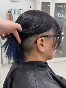 プライズ 表参道原宿店(prize) ツーブロックボブインナーカラーブルーカラー