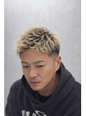 アップバング×ハイトーンショート