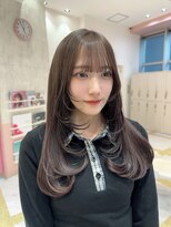 リー 梅田(Lee) レイヤーで可愛く/透明感グレージュ