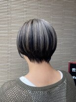 チトセ美容室(chitose)&nbsp;ショートボブベースのアンブレラアッシュカラー+*。