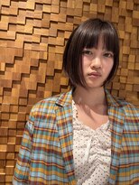 フォークロア 本店(Folk Lore) びっくりするくらいの前下がりボブ
