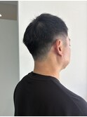 刈り上げ短髪スタイル