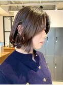艶ブラウンカラー×少し長めボブ｜大人女性に似合う定番スタイル