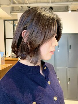 キャンバス 川崎(canvas.) 艶ブラウンカラー×少し長めボブ|大人女性に似合う定番スタイル