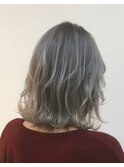 ブルーベージュ×ハイトーンカラー×ボブディ×WHITE草柳