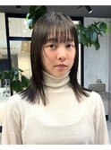 Natural deep brown × medium straight hair