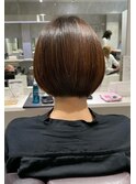 艶と柔らかさを作る、髪に優しい酸性縮毛矯正☆