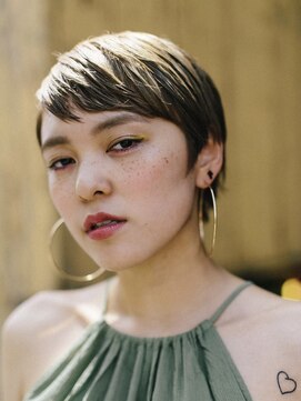 バトン(baton) タイトショート