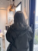 ロカ 表参道(loka)&nbsp;ダークアッシュ/レイヤーカット[表参道/ブリーチ/ハイライト]Mai