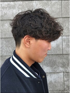 ニアウ 伊勢崎連取店(Niau) 刈り上げショートマッシュ波巻きスパイラルパーマ